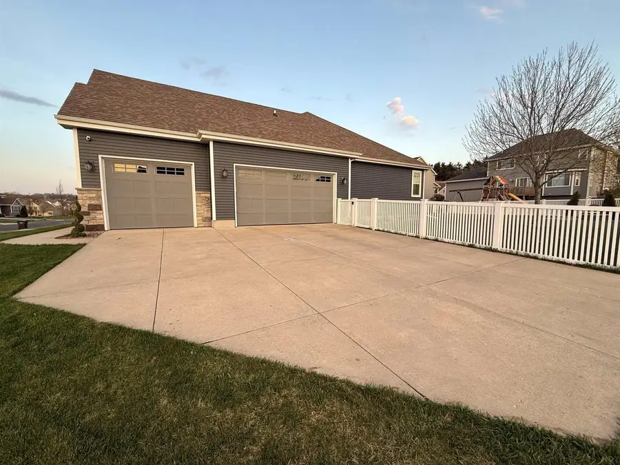 513 Chad's Crossing, Verona, WI 53593 - #3