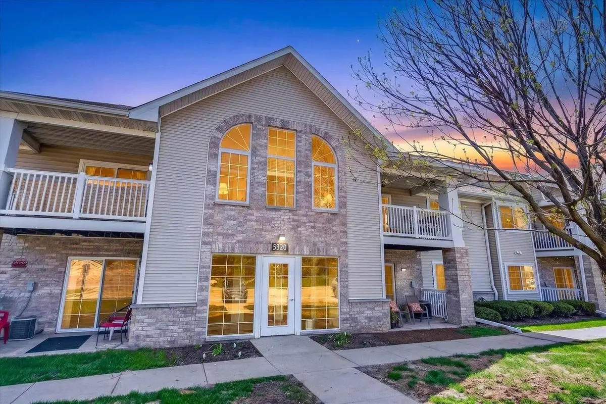 5320 Congress Avenue #4, Madison, WI 53718 - #1