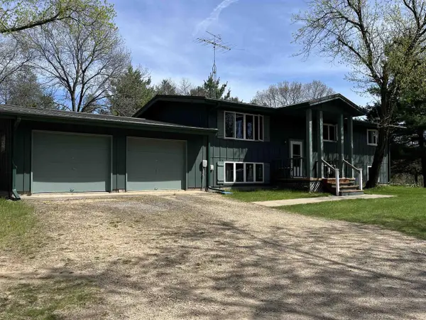 2810 County Road B, Grand Marsh, WI 53936