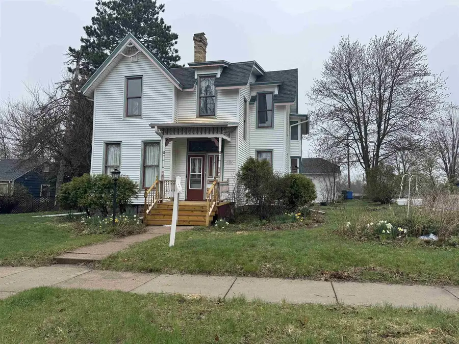 733 5th Street, Baraboo, WI 53913 - #2