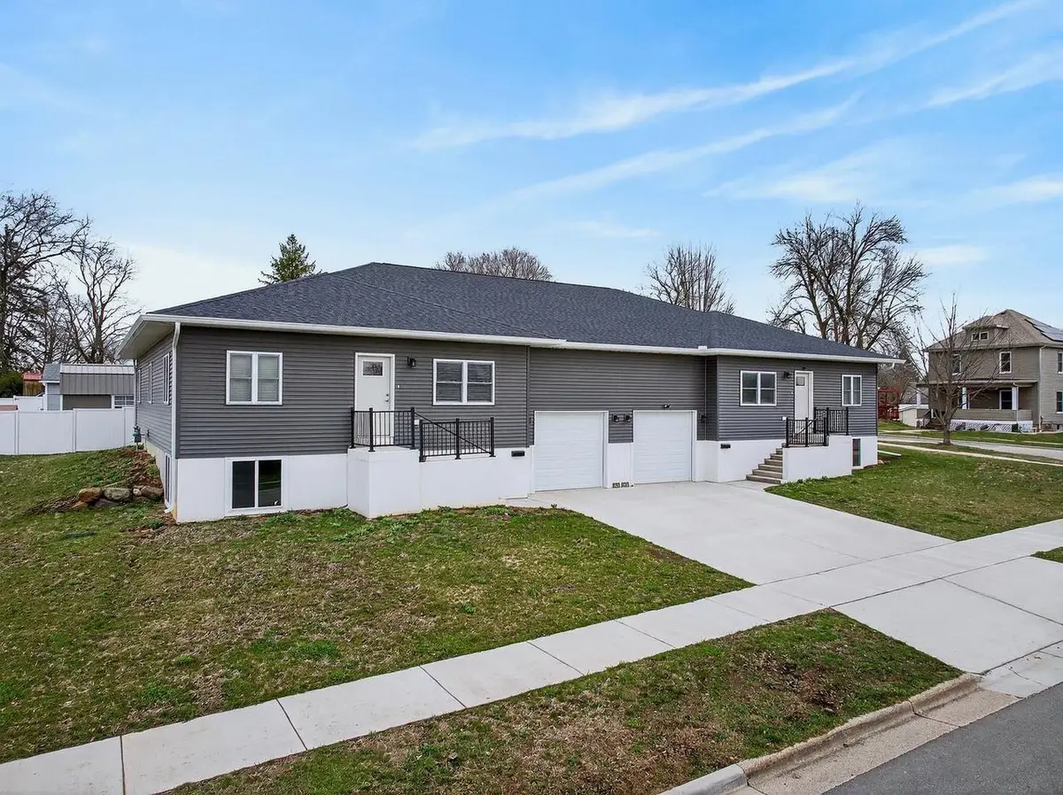 1425 21st Street, Monroe, WI 53566 - #1