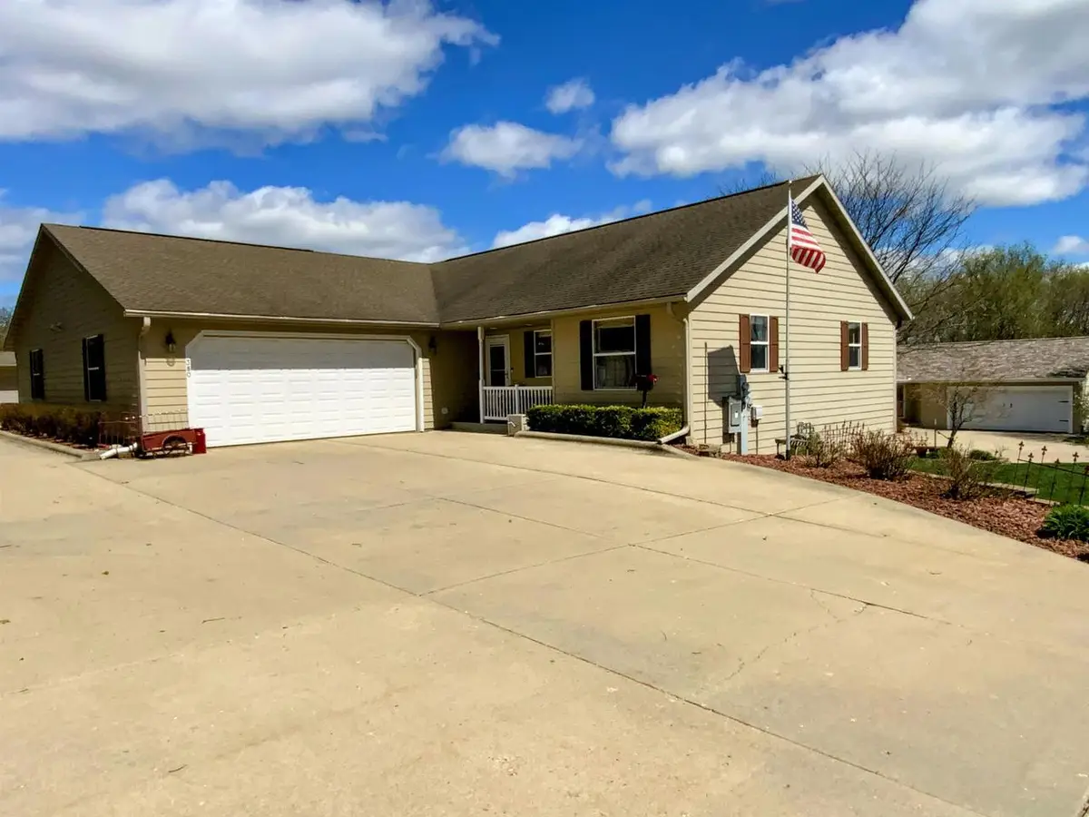 380 Sunset Drive, Milton, WI 53563 - #1