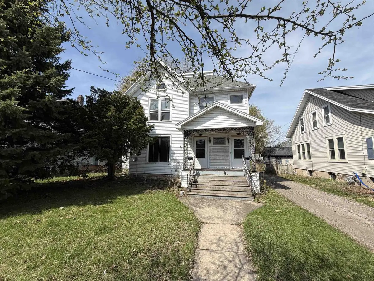 60-62 Tayco Street, Menasha, WI 54952 - #1