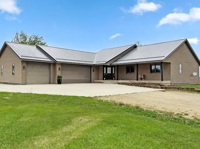 W5493 Center Road, Monroe, WI 53566 - #2