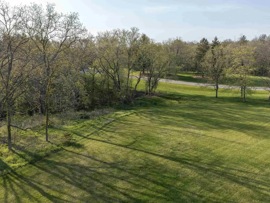1 Bunny Trail, Janesville, WI 53545 - #3