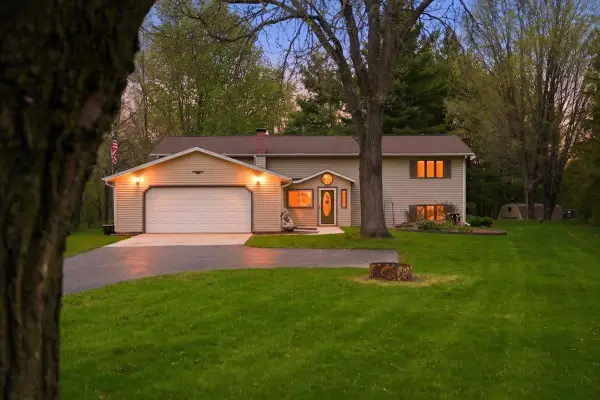 2012 Rathert Road, Cottage Grove, WI 53527