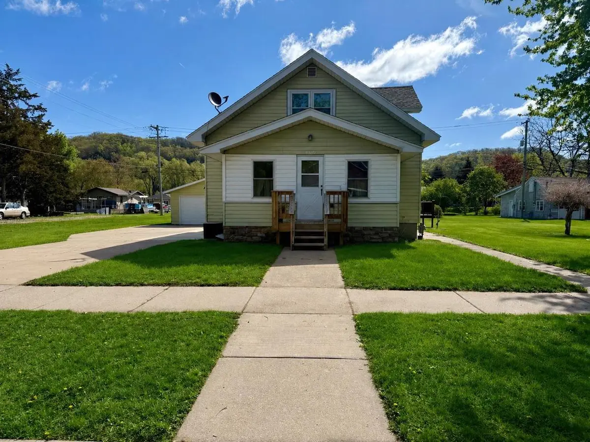 152 Ohio Street, Prairie Du Chien, WI 53821 - #1