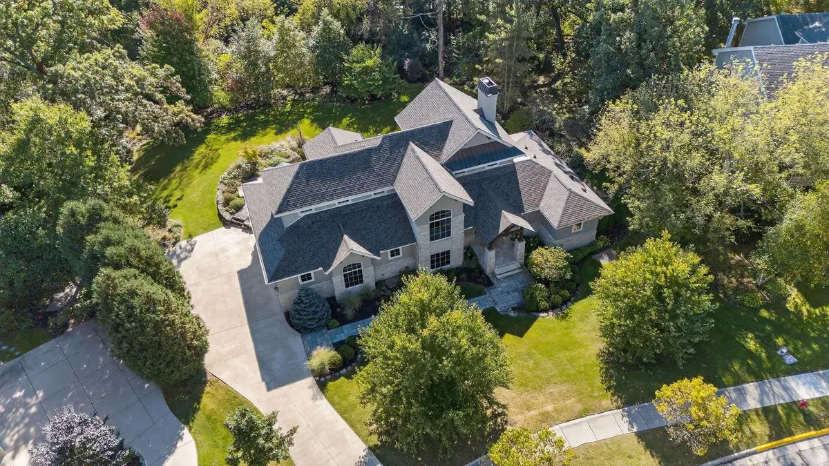 5675 Ashbourne Lane, Fitchburg, WI 53711 - #1