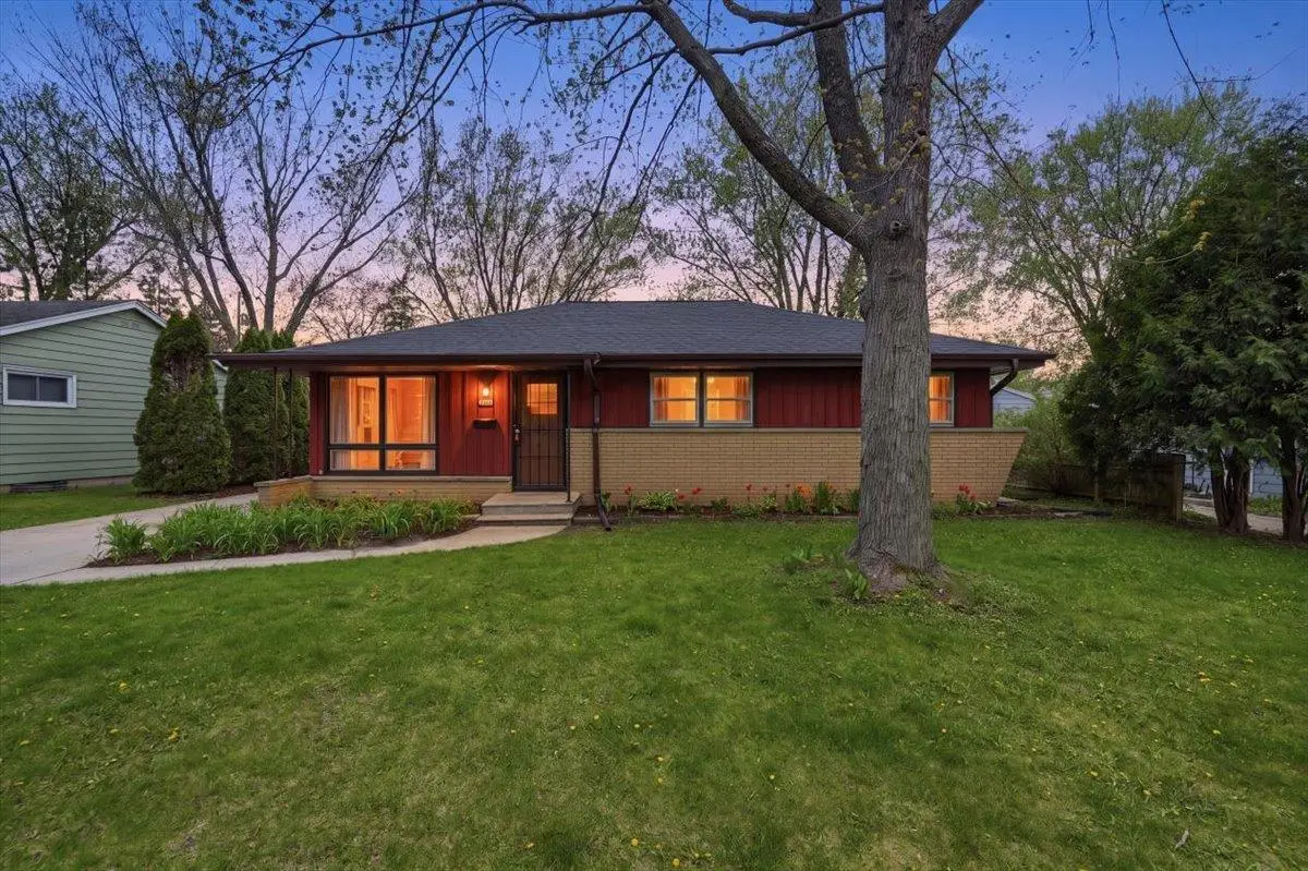 4514 Jay Drive, Madison, WI 53704 - #1