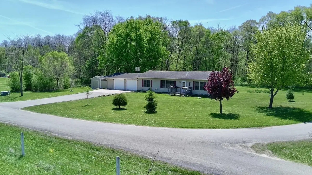 28613 Gunderson Street, Lone Rock, WI 53556 - #1