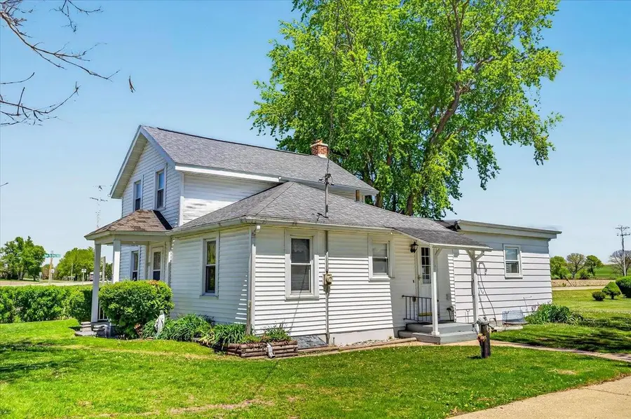 1372 Dianne Avenue, Belleville, WI 53508 - #3