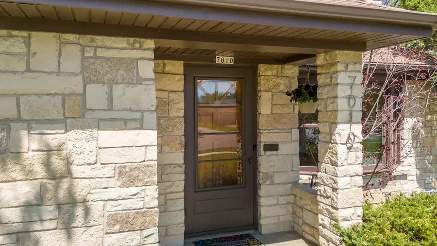 7010 Franklin Avenue, Middleton, WI 53562 - #3