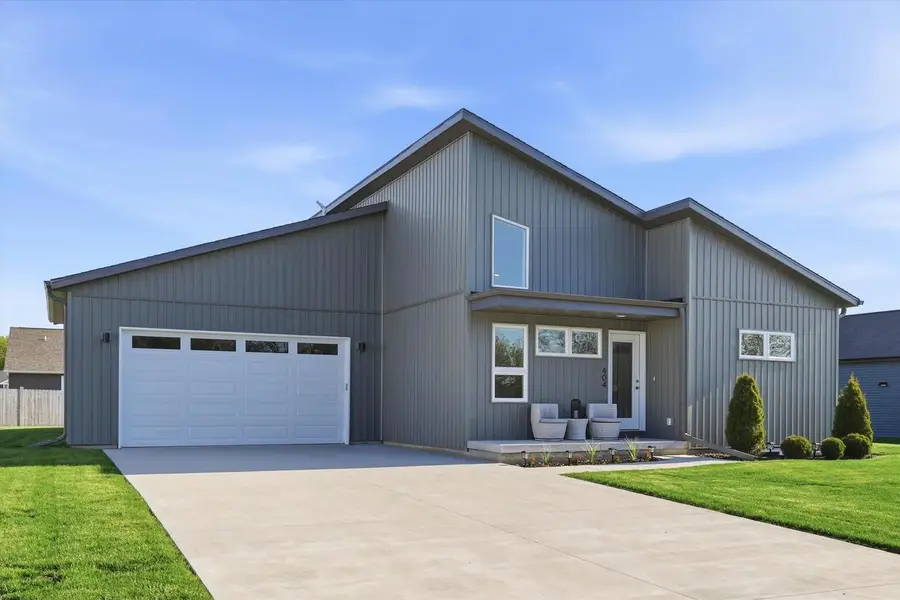 404 Sandmar Drive, Ripon, WI 54971 - #2