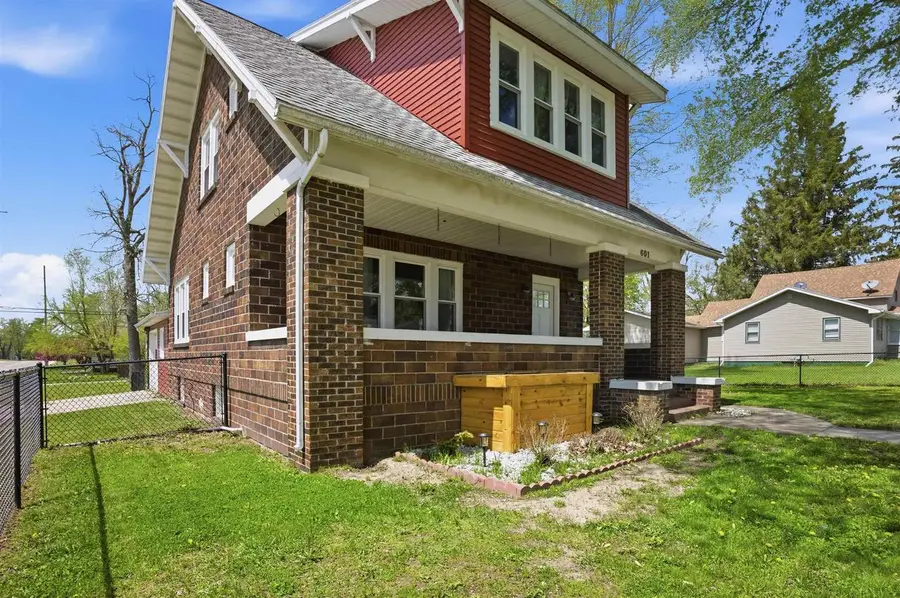 601 Vine Street, Wisconsin Dells, WI 53965 - #2