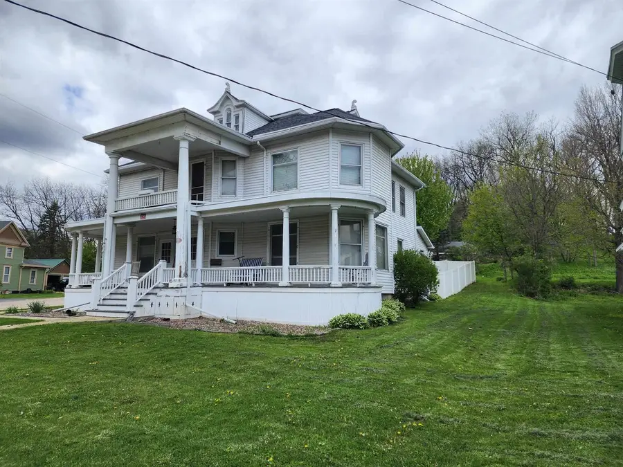 150 Galena Street, Darlington, WI 53530 - #2