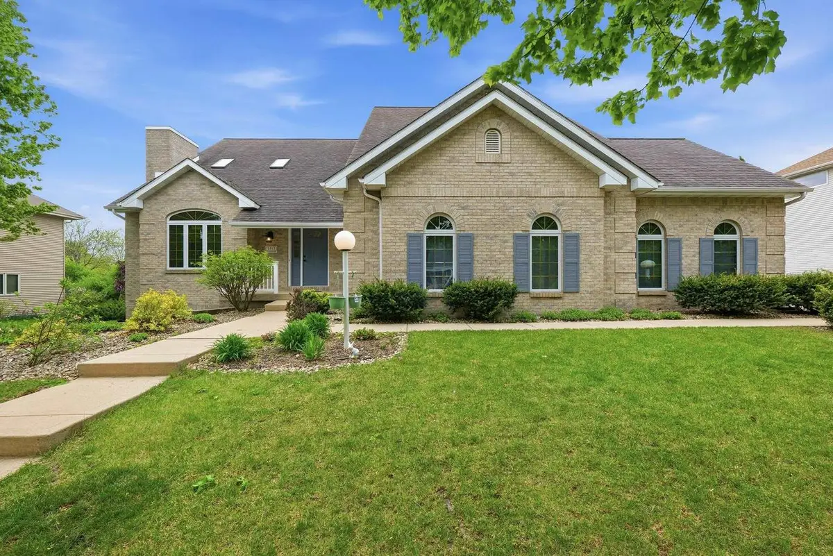 8813 Nelson Crossing, Verona, WI 53593 - #1