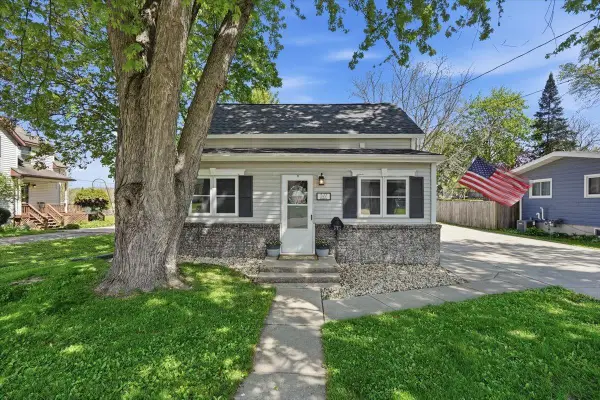 327 Elizabeth Street, Lodi, WI 53555