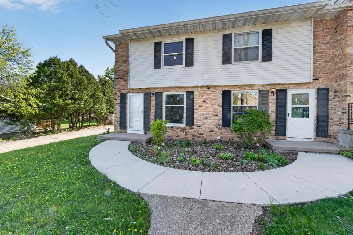 207 Brookwood Drive, Mount Horeb, WI 53572 - #1
