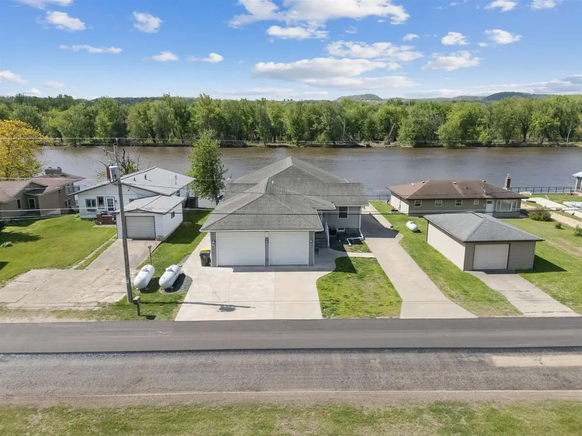 1312 Jack Oak Road, Cassville, WI 53806 - #1
