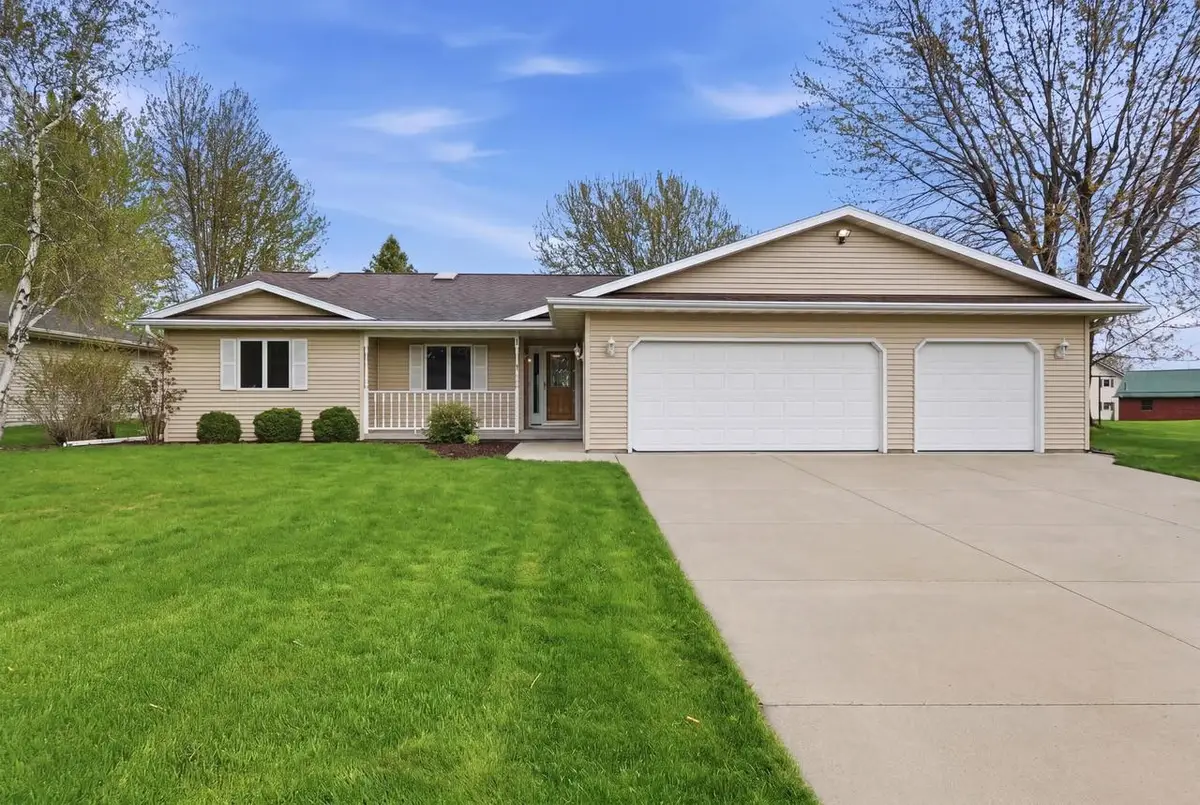 310 Forest Street, Fox Lake, WI 53933 - #1