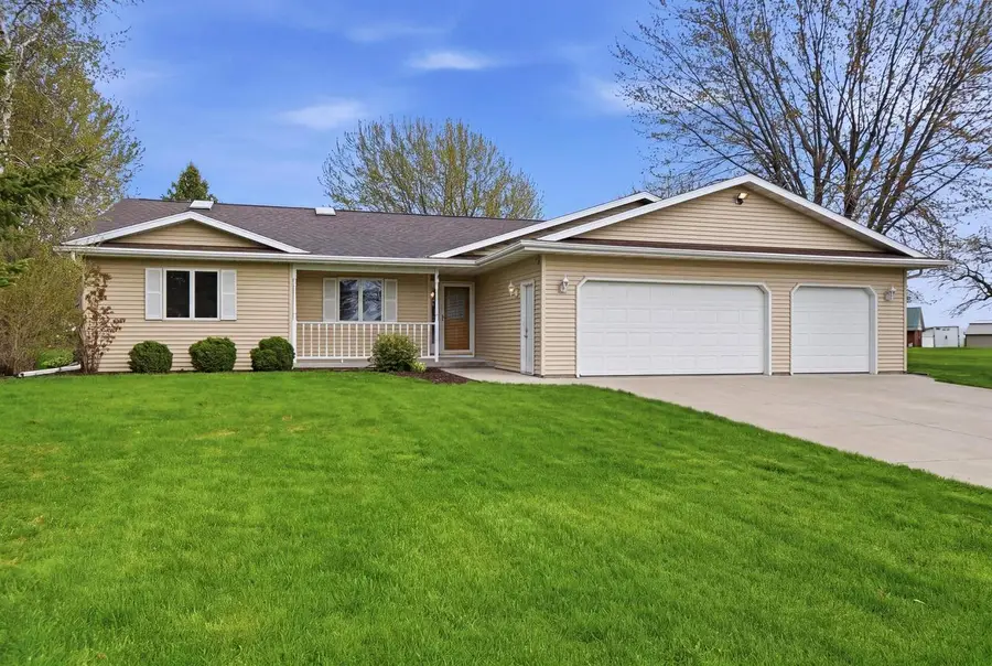 310 Forest Street, Fox Lake, WI 53933 - #2