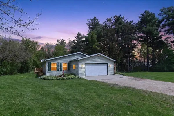 6610 Cemetery Road, Sun Prairie, WI 53590