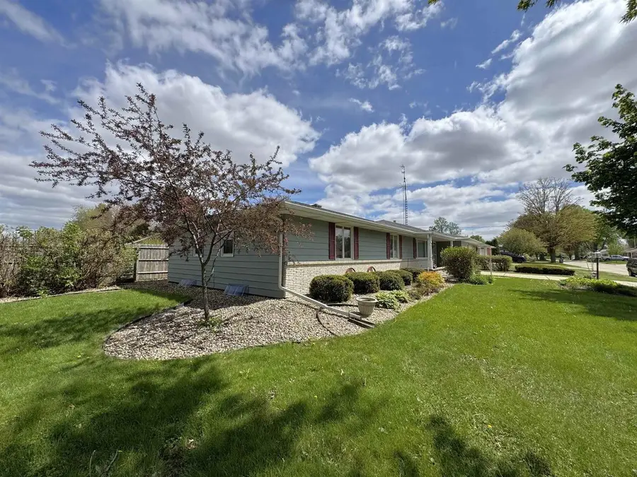 1404 29th Avenue, Monroe, WI 53566 - #3