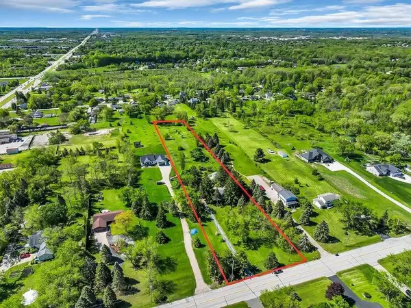 2901 Forest Avenue, Franklin, WI 53132