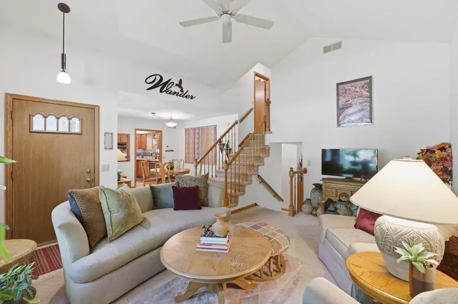 7925 W Oakbrook Circle, Madison, WI 53717 - #3