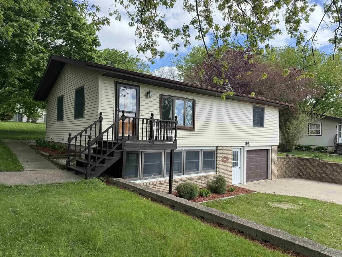 510 North Street, Dodgeville, WI 53533 - #1