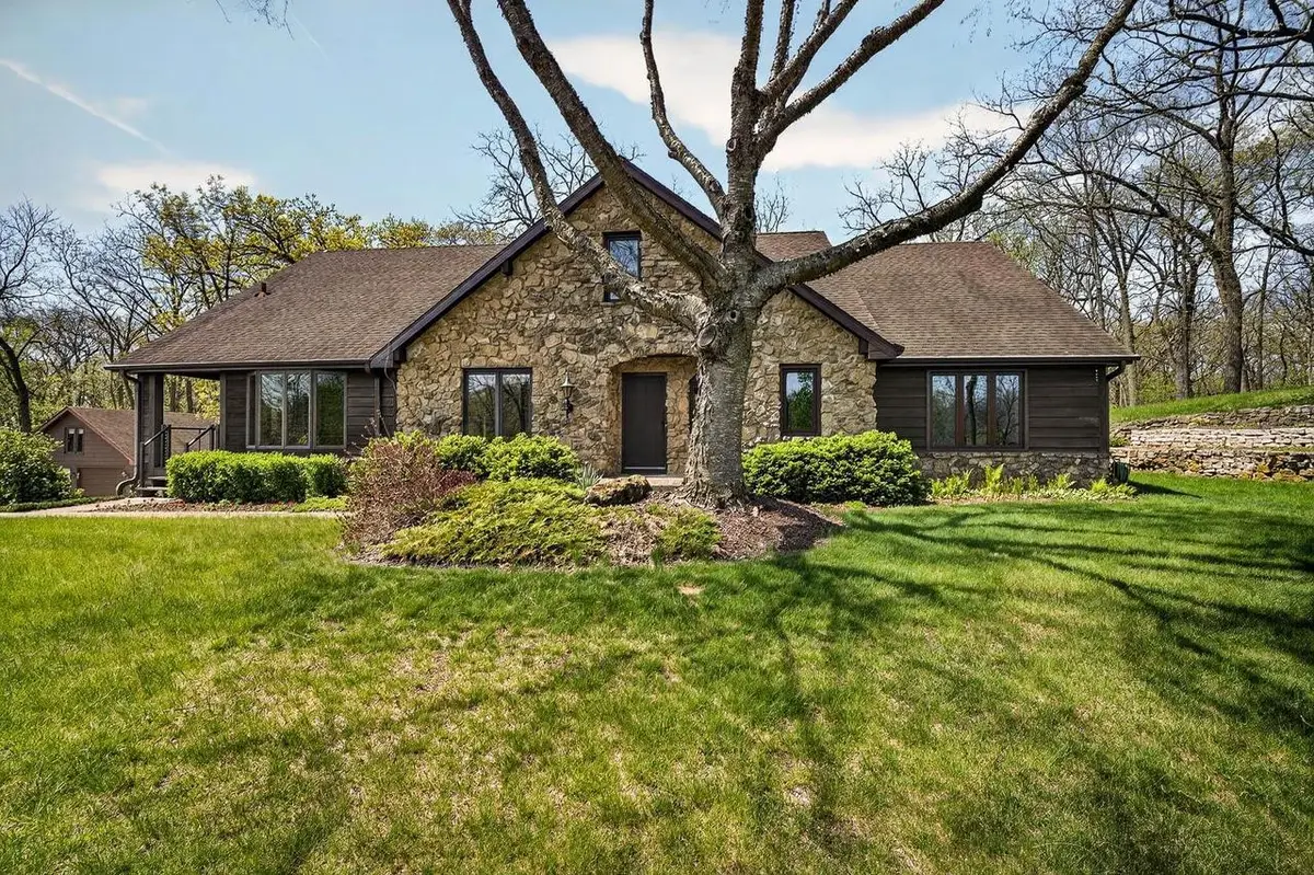 4802 Country Meadows Road, Brooklyn, WI 53521 - #1