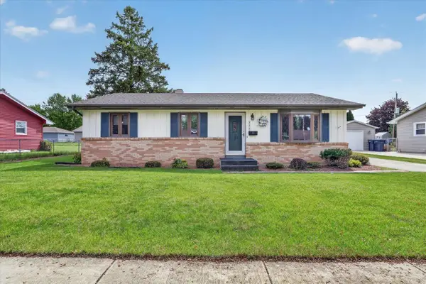 2215 GRANT Avenue, Janesville, WI 53546