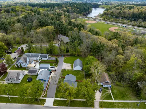 420 Minnesota Avenue, Wisconsin Dells, WI 53965
