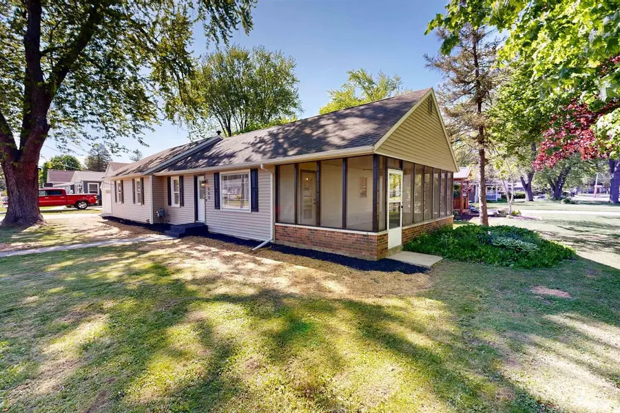 309 Howard Street, Walworth, WI 53184 - #2