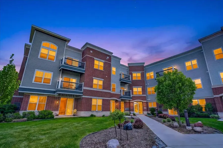 5192 Sassafras Drive #205, Fitchburg, WI 53711 - #2