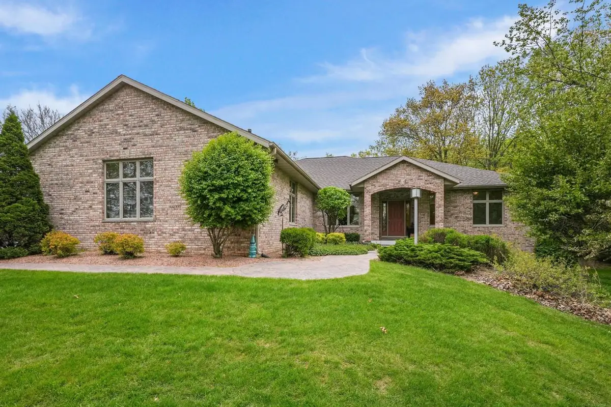 7622 N Orchard View Drive, Evansville, WI 53536 - #1