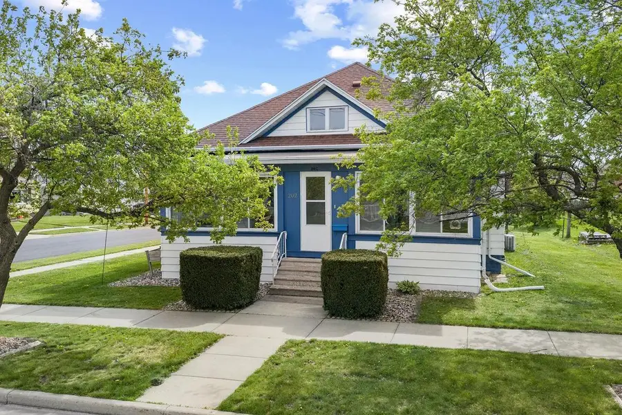 202 Sumner Avenue, Tomah, WI 54460 - #2