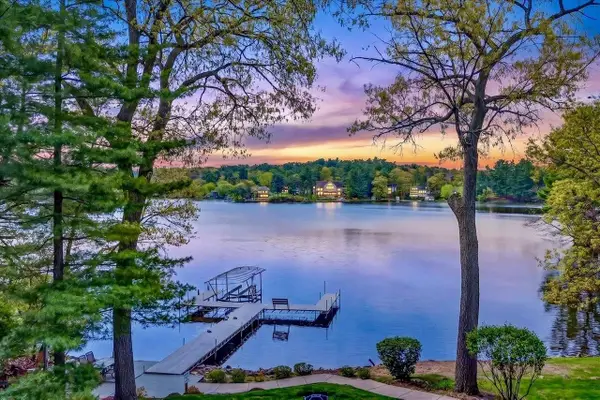 414 Hiawatha Drive #103, Wisconsin Dells, WI 53965
