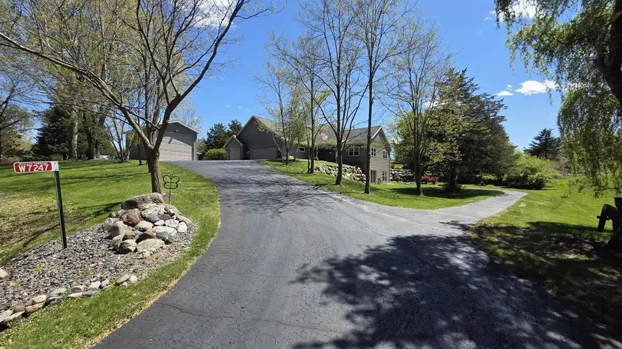 7247 Breneman Road, Pardeeville, WI 53954 - #2