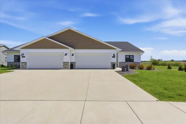 588 Stonewood Court, Evansville, WI 53536
