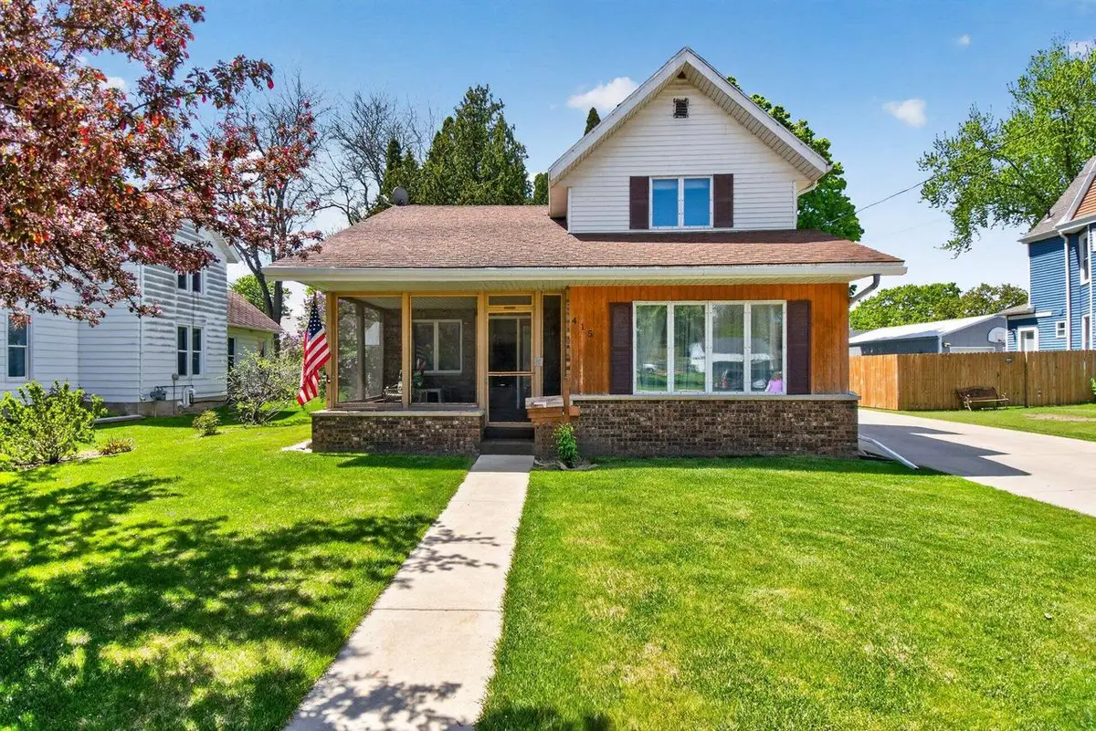 415 High Street, Randolph, WI 53956 - #1