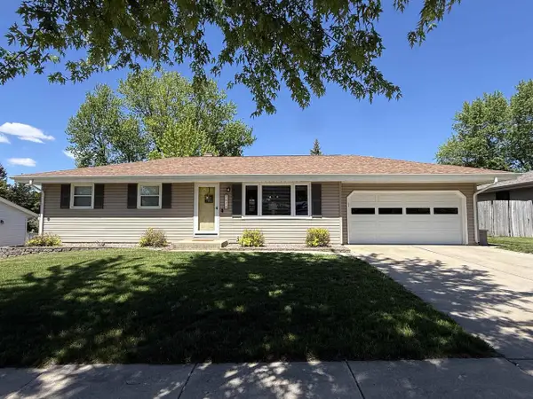 1616 Crestview Street, Janesville, WI 53546