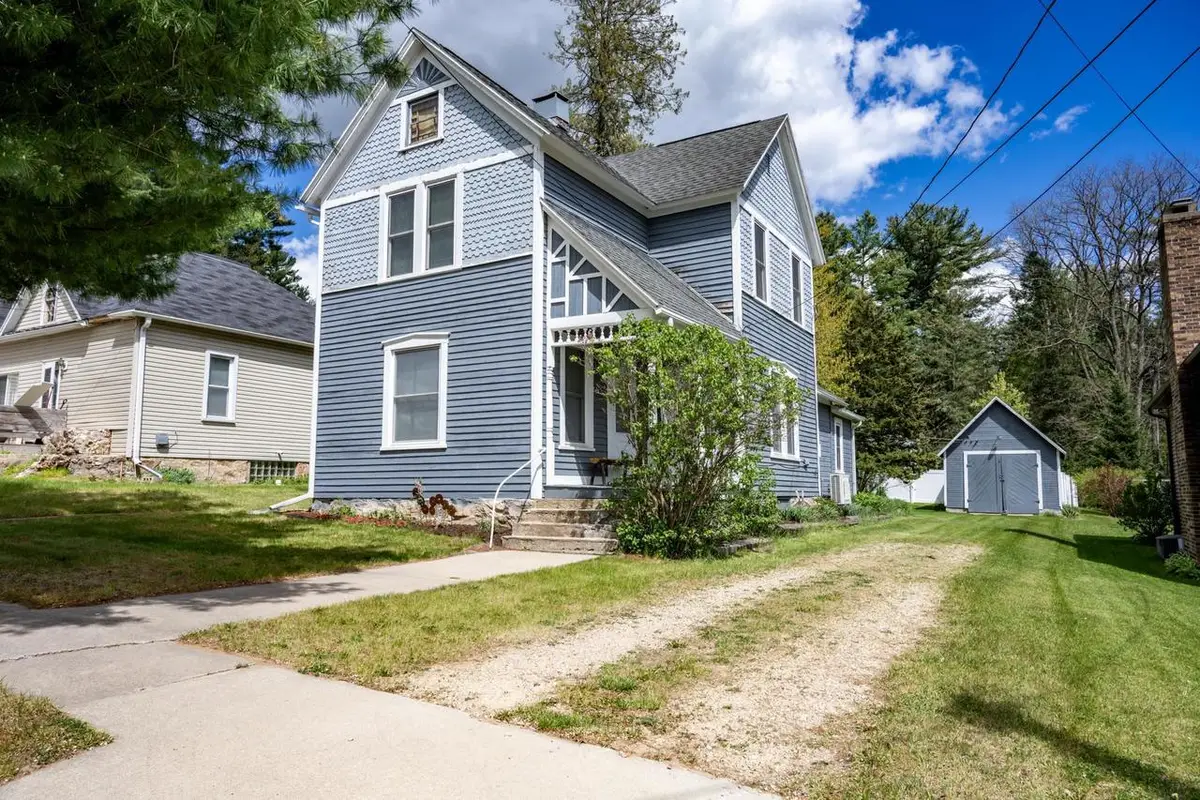 524 East Street, Wonewoc, WI 53968 - #1