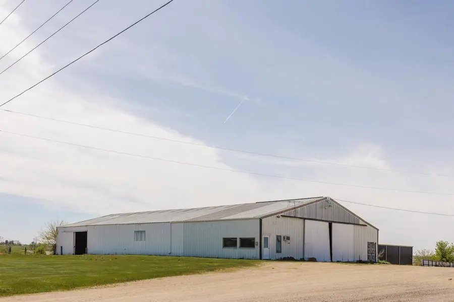 674 County Road O Road, Mineral Point, WI 53565 - #2