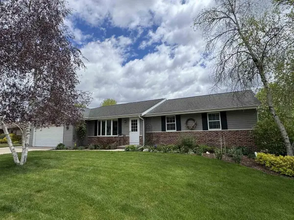 1500 Camelot Drive, Janesville, WI 53548