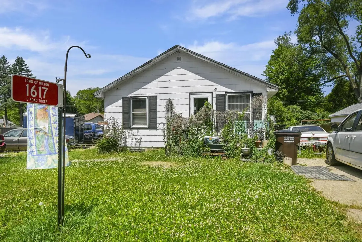 1617 E Road Three, Edgerton, WI 53534 - #1