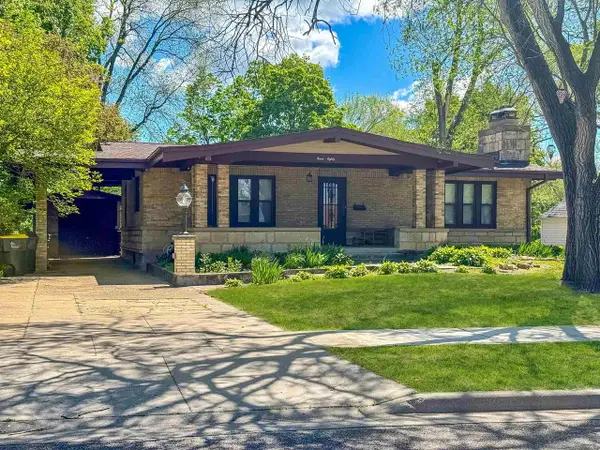 780 Beaumont Road, Prairie Du Chien, WI 53821