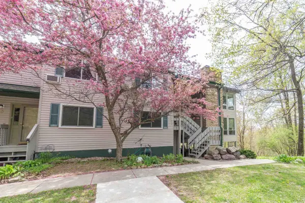 S6185 Bluff Road #2, Merrimac, WI 53561