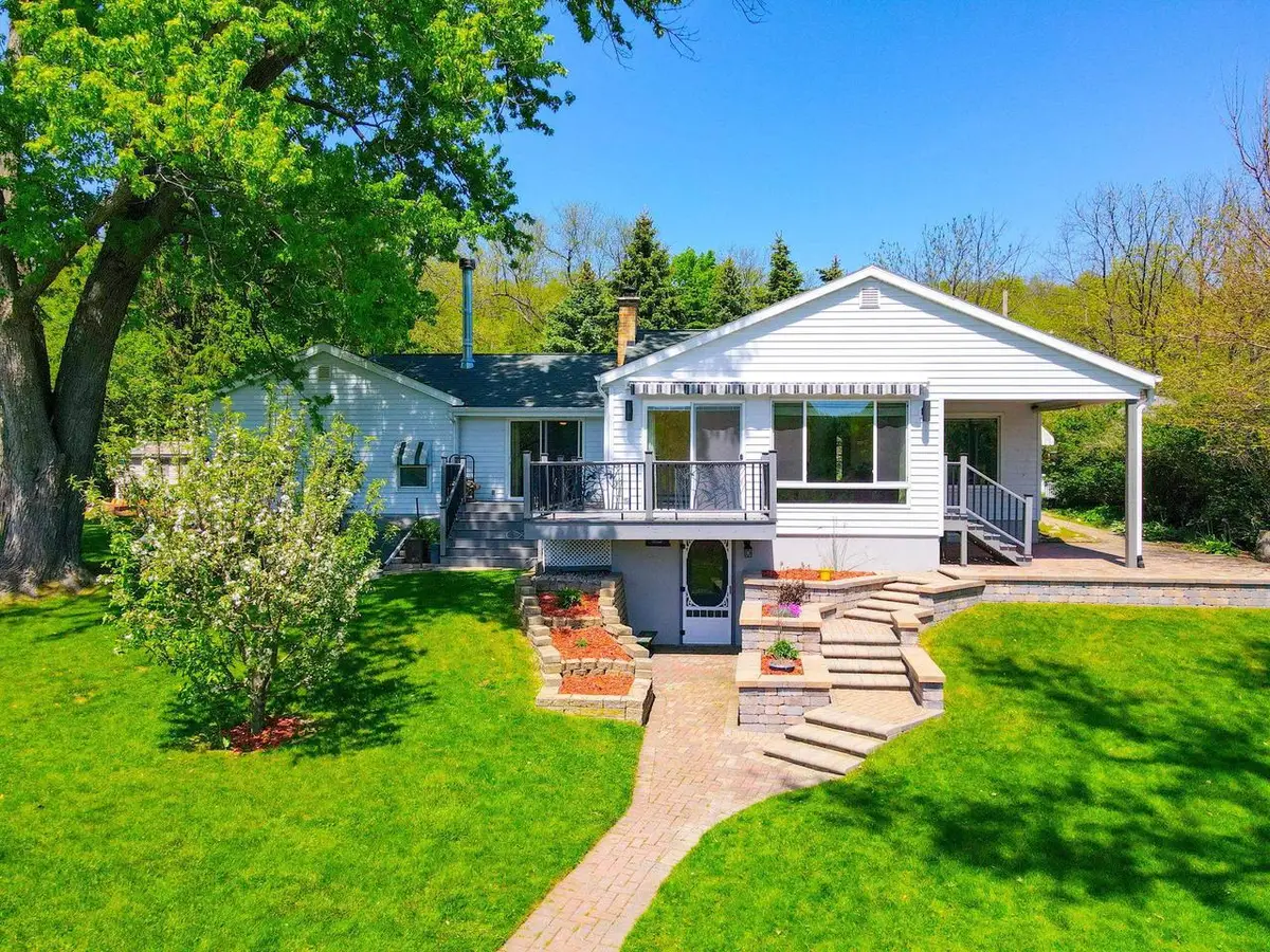 4539 River Road, Janesville, WI 53545 - #1