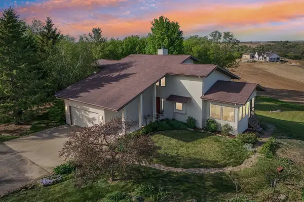 N8250 Marty Road, New Glarus, WI 53574